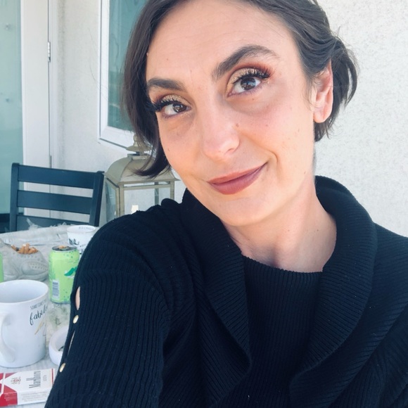 Meet your Posher, Tiffany - Picture 14 of 16